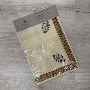 NEW Saffron Marigold Red Poppy Dinner Napkins Set of Six